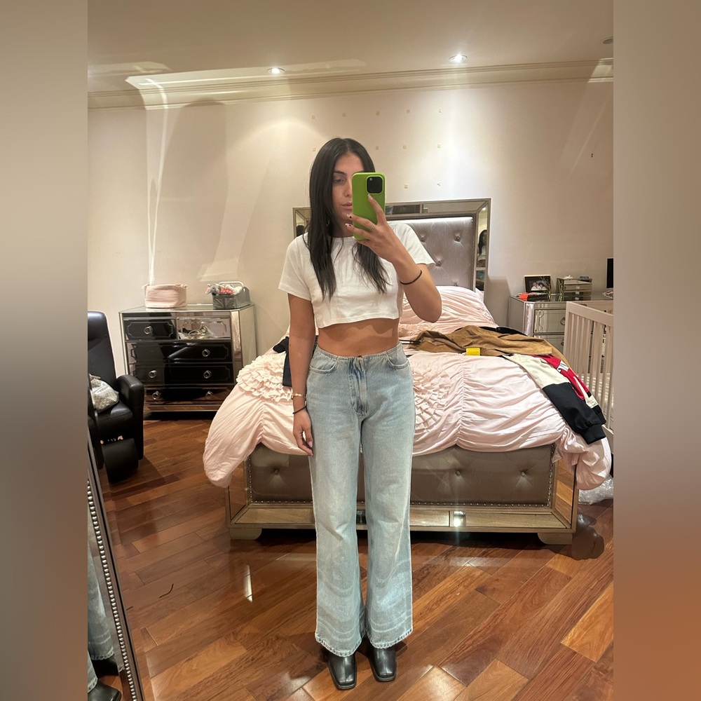 LOW WAISTED JEANS Reformation, vintage, low waisted jeans sold out everywhere